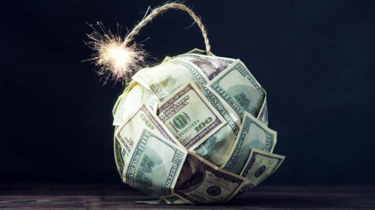 Chinese Expert Links Trump's Tariffs to Rapid Dedollarization and Dollar Decline