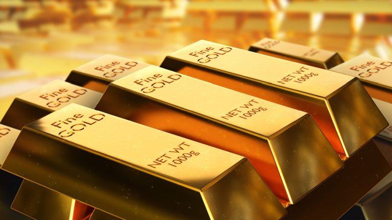 Gold Prices Soar Over $3,500 on the Wings of a Weak Dollar